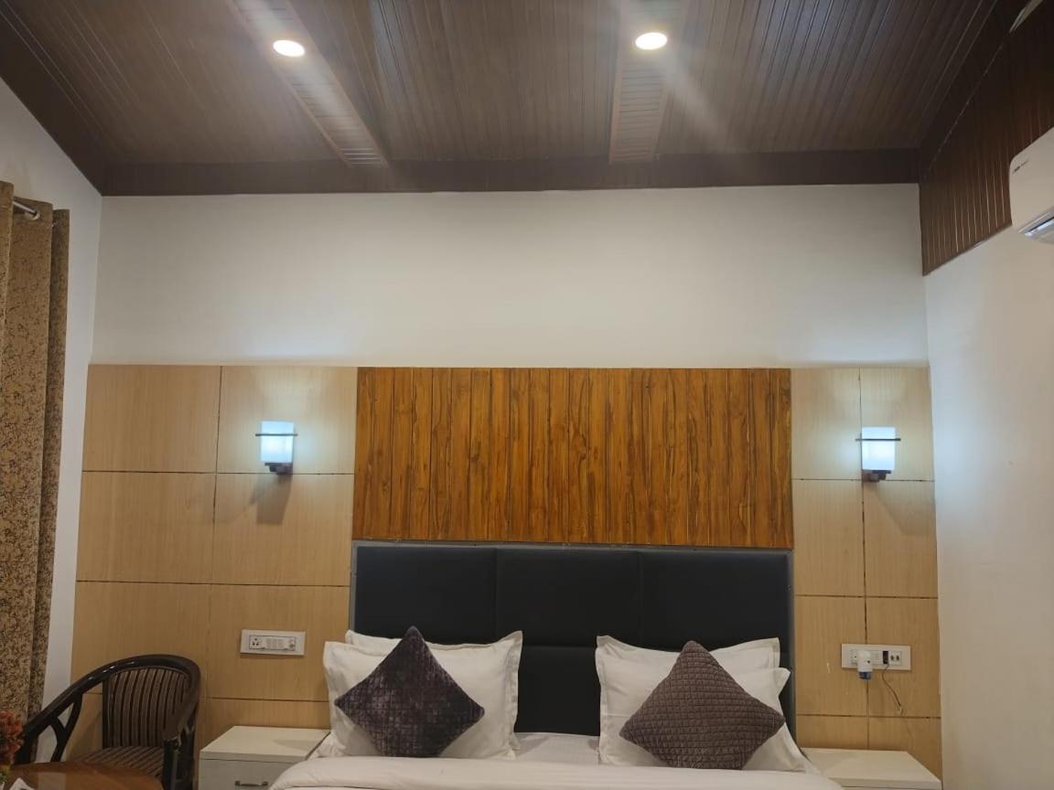 Corbett Jungle Breeze Resort รามนาการ์ ภายนอก รูปภาพ