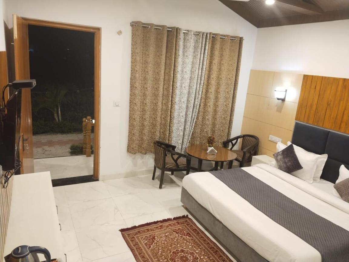 Corbett Jungle Breeze Resort รามนาการ์ ภายนอก รูปภาพ