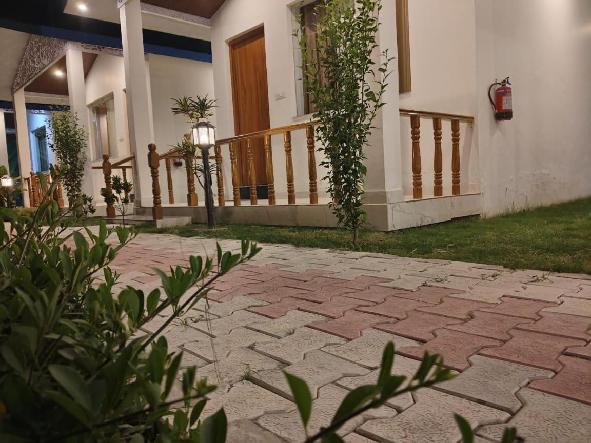 Corbett Jungle Breeze Resort รามนาการ์ ภายนอก รูปภาพ